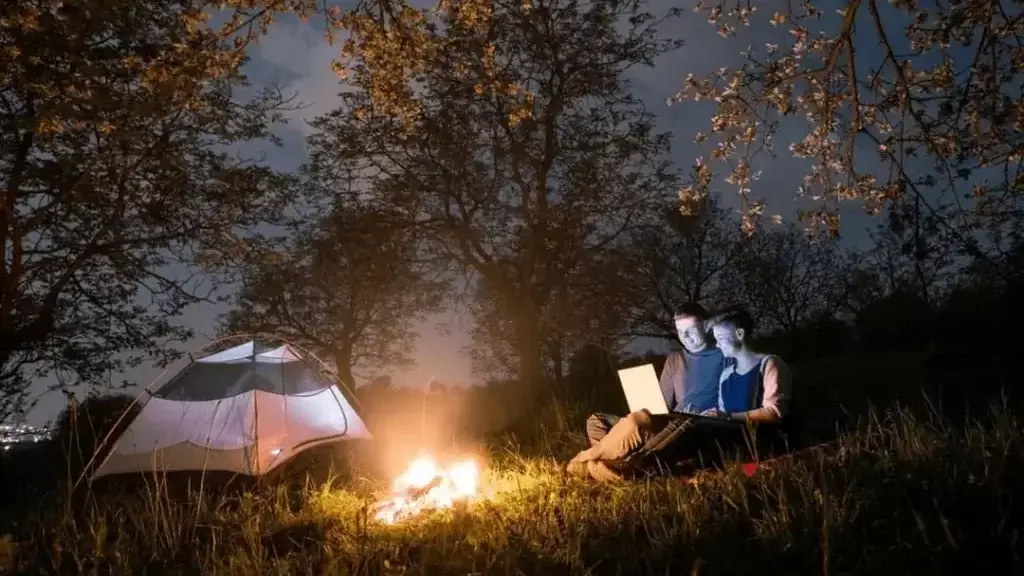 How to Get Internet While Camping Hacks