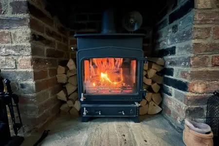 How To Keep Fire Going In Fireplace