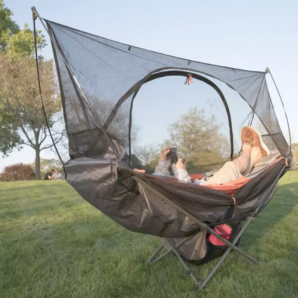 How to Set Up a Portable Hammock Stand